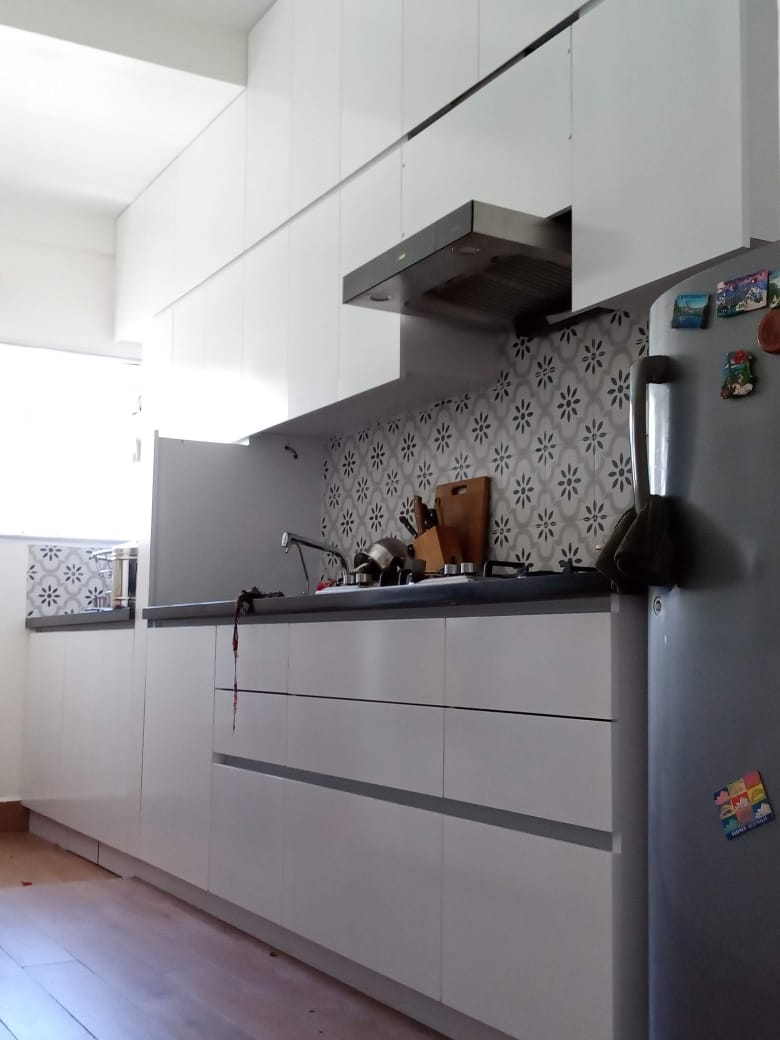 Dynamic interior design image